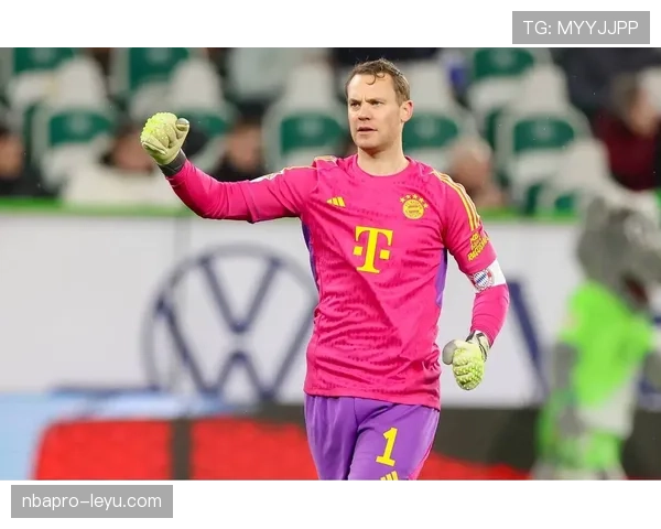 诺伊尔传球艺术惊艳回归:从门将到进攻发起者的华丽蜕变 诺伊尔传球艺术惊艳回归:从门将到进攻发起者的华丽蜕变