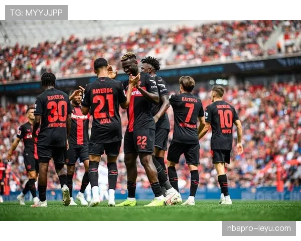 阿贾克斯防守体系革新驱动青训与一线队协同转型，持续领跑欧洲足坛