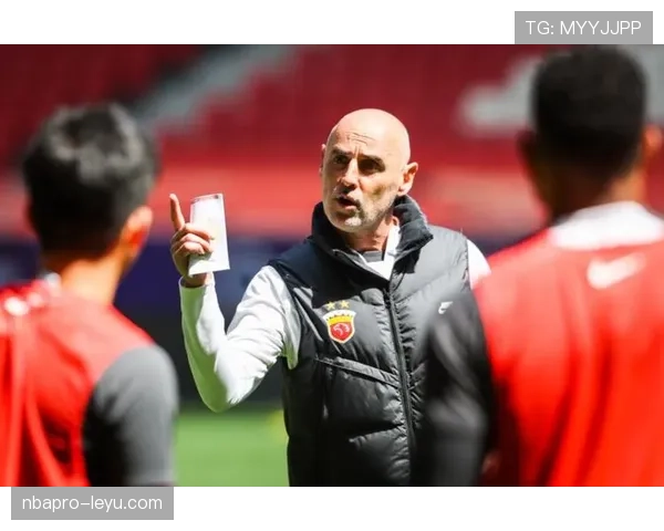 洛佩特吉以战术灵活性重塑球队竞争力，执教哲学引关注