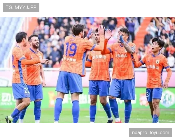 山东泰山勇夺中超冠军，强势回归彰显豪门底蕴