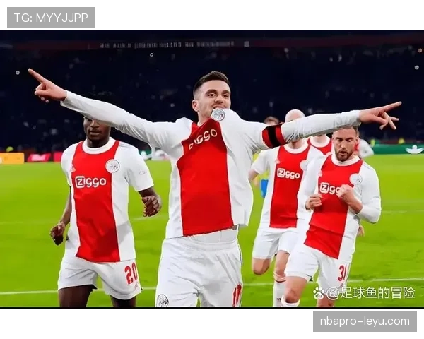 阿贾克斯定位球战术成新赛季亮点,攻防转换效率引瞩目 阿贾克斯定位球战术成新赛季亮点,攻防转换效率引瞩目