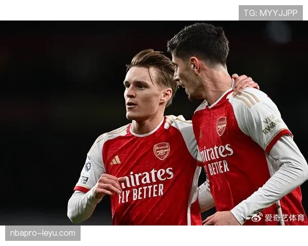 麦迪逊携手新助教，英超争冠白热化引热议