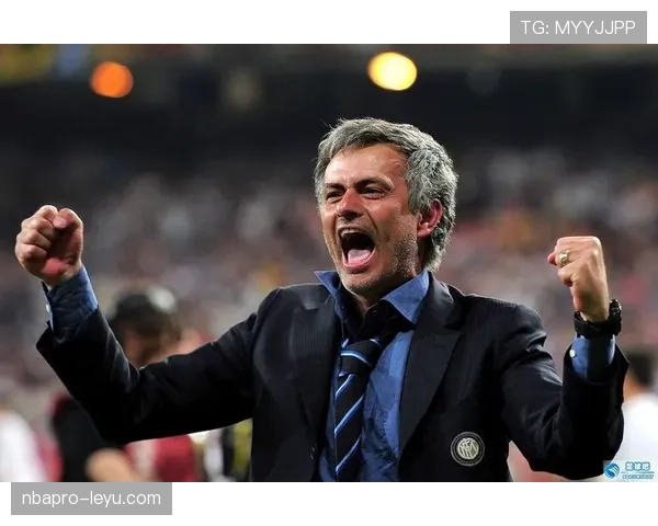 穆里尼奥：战术革新者重塑足球格局，引领现代防守反击新纪元