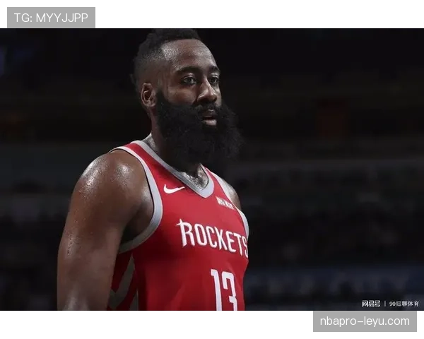 阿什拉夫远射状态回暖,或成球队进攻新武器