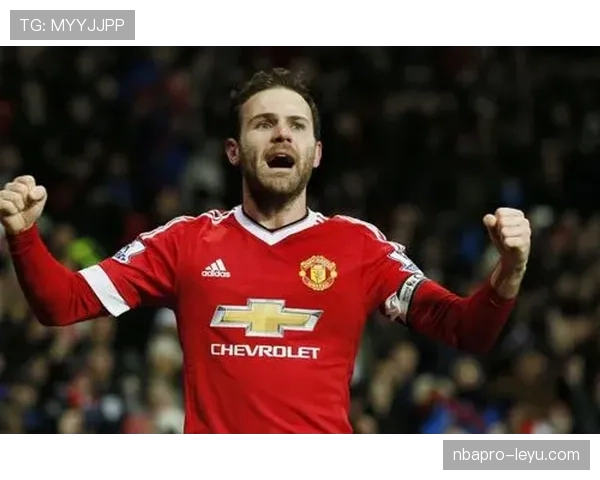 迈克·杰克逊在英超赛季中表现稳健，引领球队持续提升竞争力